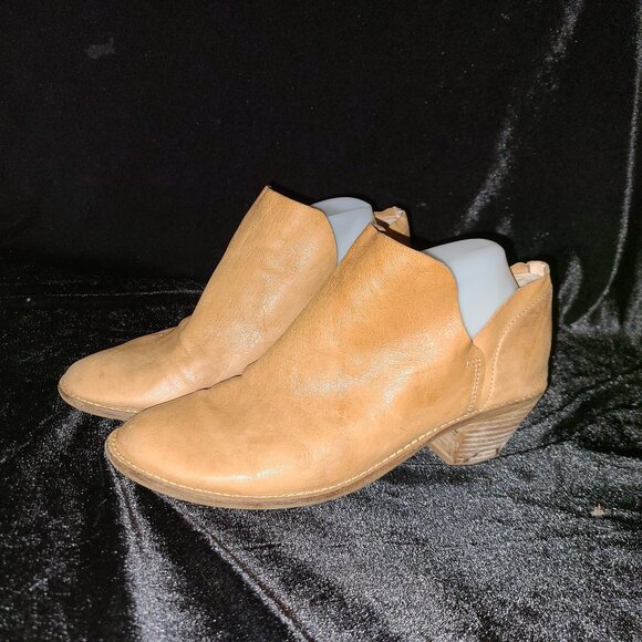 KELSI DAGGER Kenmare Ankle Booties, Size 9 - Picture 2 of 5